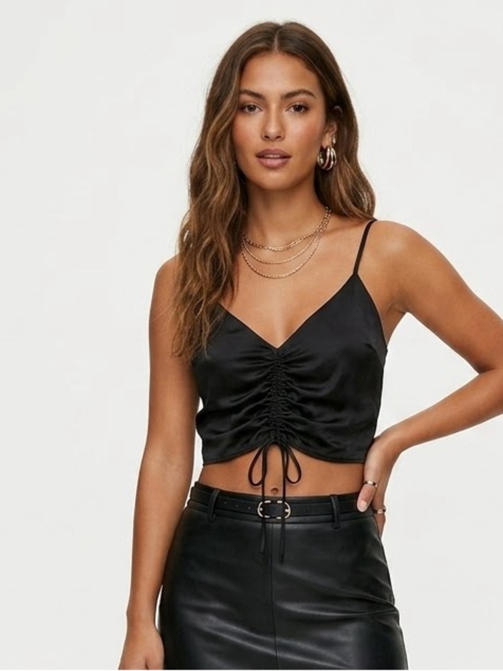 WILFRED | ARITZIA BLACK RUCHED CROPPED CAMI TOP